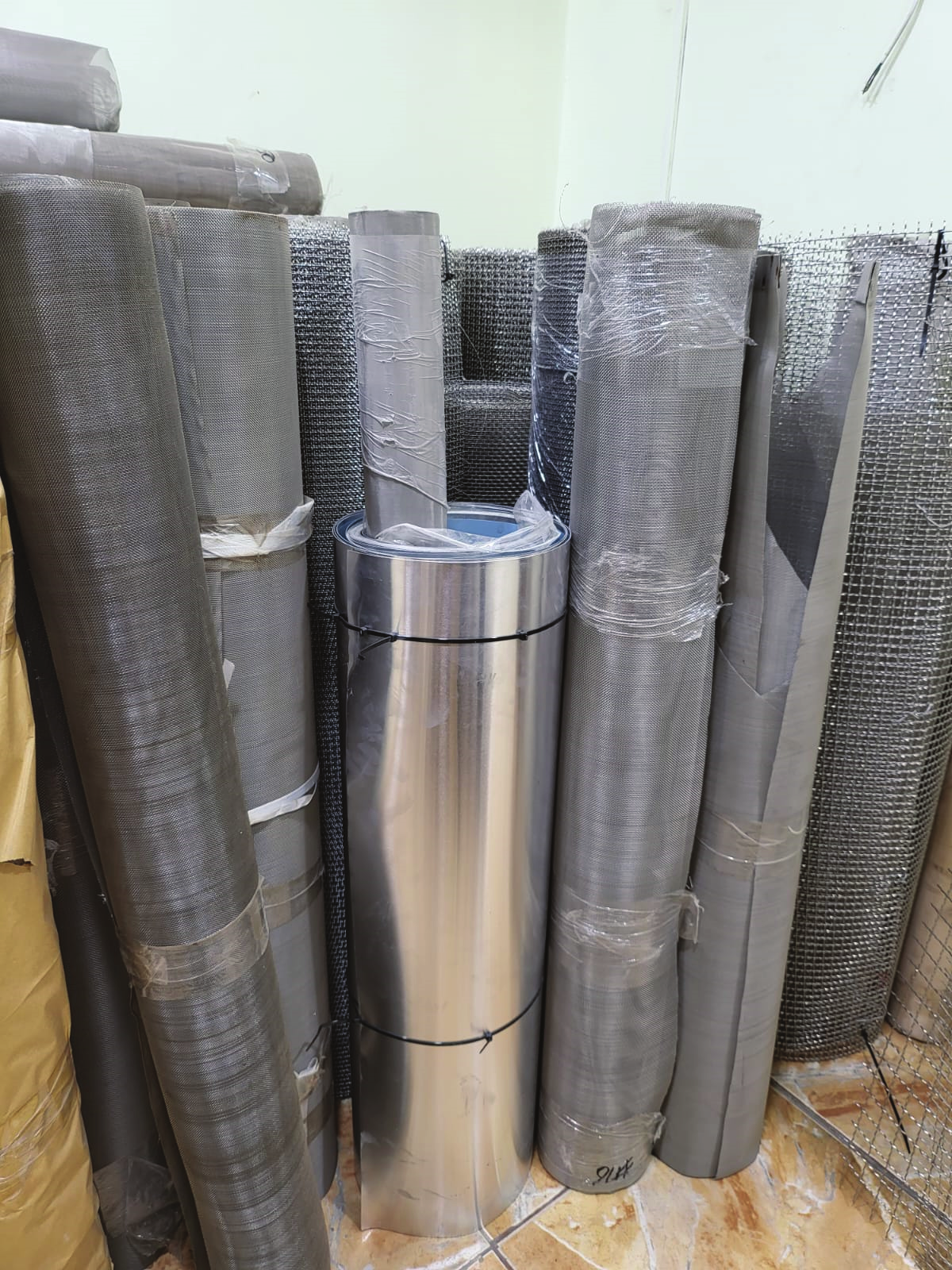STAINLESS STELL WIRE MESH